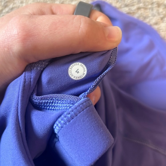 Lululemon high neck tank top - Picture 4 of 4